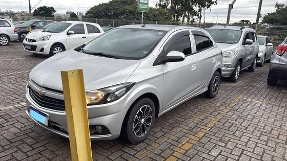 CHEVROLET ONIX 1.0 MPFI LT 8V FLEX 4P MANUAL